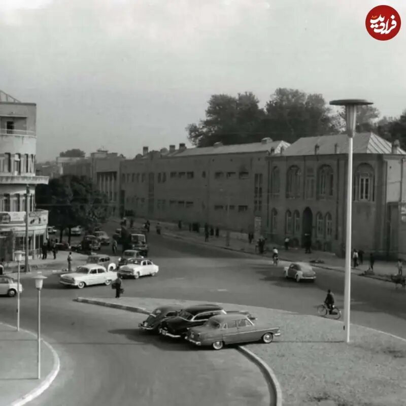 میدان بهارستان تهران: نگاهی به ۶۷ سال پیش در سال ۱۳۳۸ + عکس